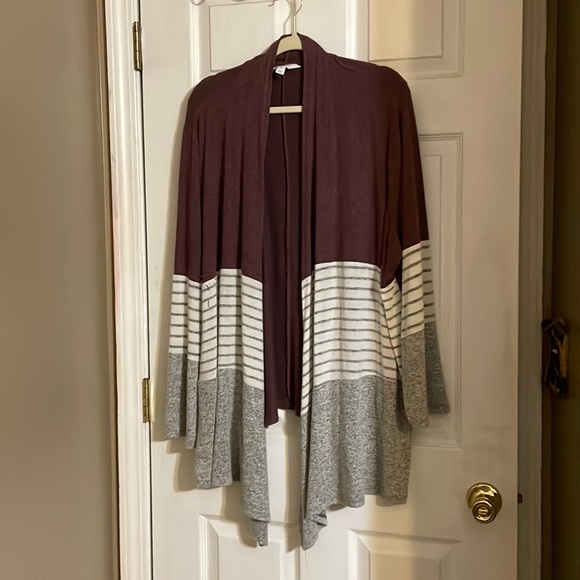 Market & Spruce Sweaters - Market & Spruce, 3X, High-low cardigan, grey, white and purple/mauve